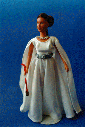 leia barbie doll