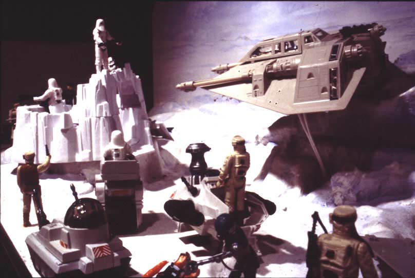 1981 Snowspeeder and Imperial Attack Base from Diorama